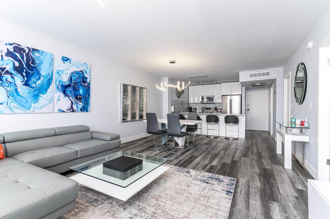 Foto del edificio - 3725 S Ocean Dr