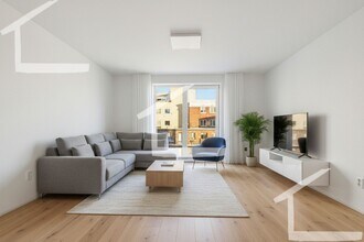 Building Photo - 1053 Commonwealth Ave