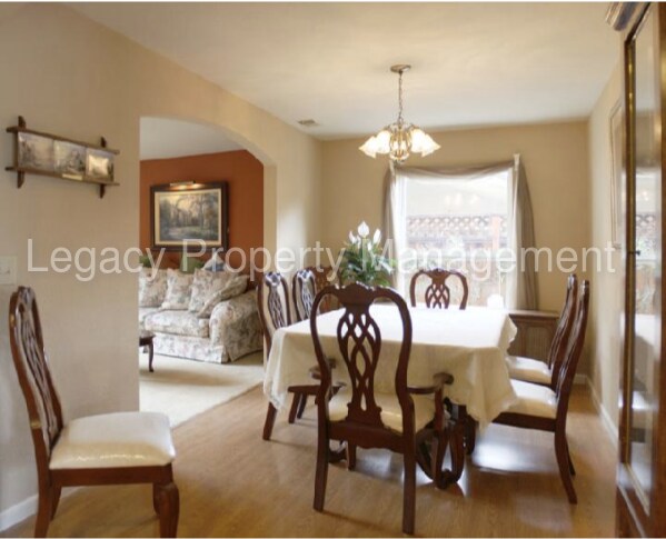 Foto del edificio - 3003 Jenkins Ave