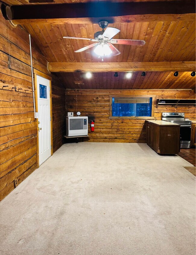 Building Photo - 1269 Helios Ave