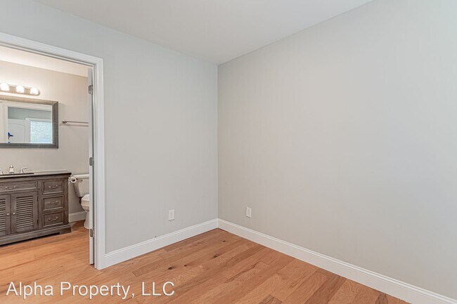 Building Photo - 2 br, 2 bath House - 305 Buncombe St