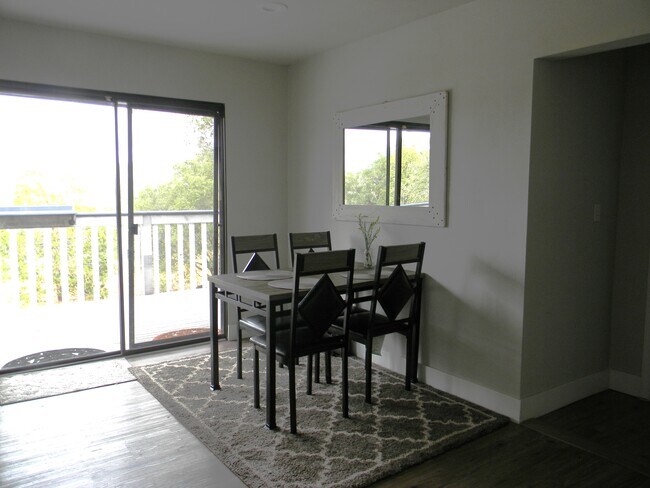 Building Photo - 41933 Lilley Mountain Dr