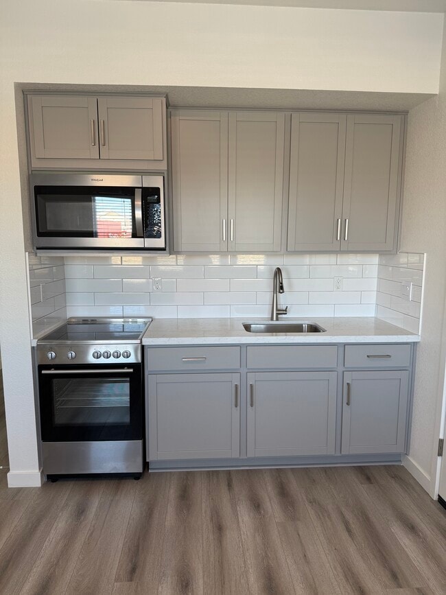 Building Photo - 8081 Trapper Ranch Rd