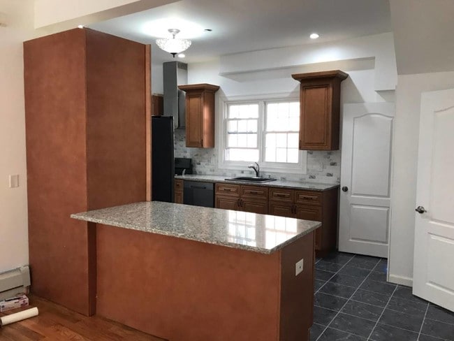 Building Photo - 85-36 Lefferts Blvd