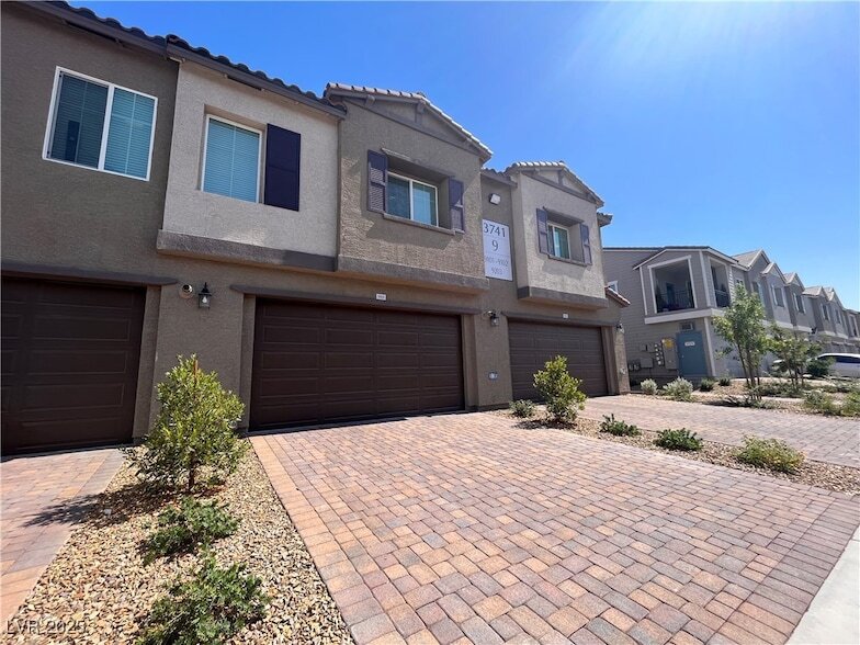 Foto principal - 3741 Canis Minor Ln