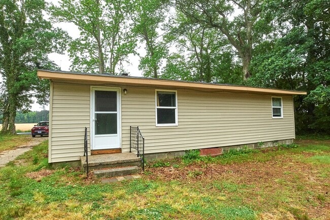 Building Photo - 13241 Shell Bridge Rd