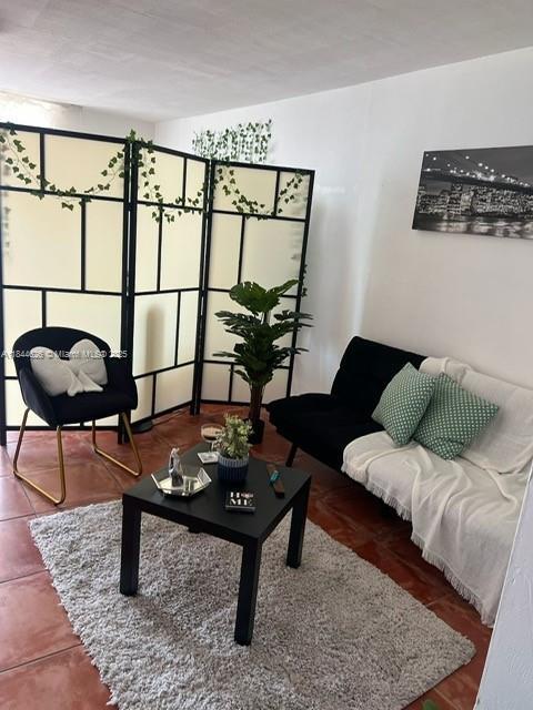 Foto del edificio - 1470 NE 125th Terrace