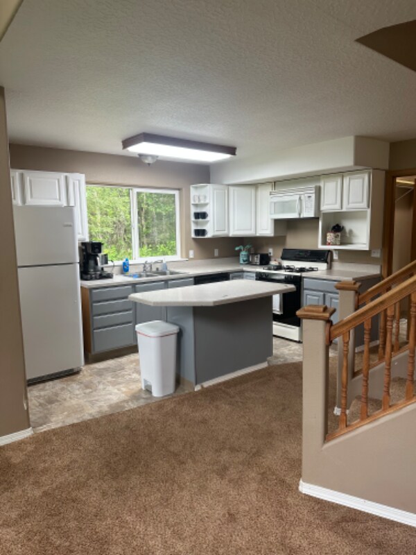 Foto del edificio - 4301 Autumn Ln