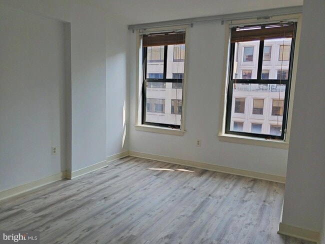 Building Photo - 631 D St NW