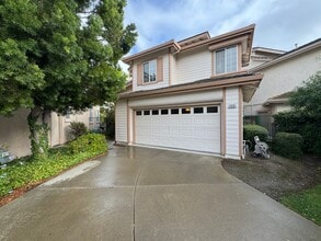 Building Photo - 5630 Highcrest Ct