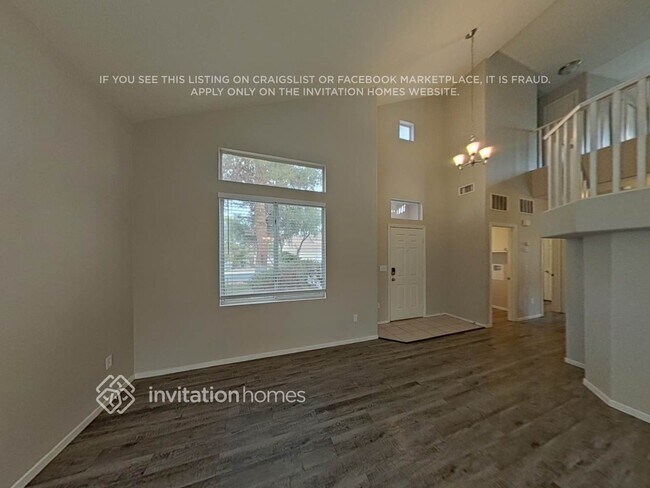 Building Photo - 327 Greenleaf Glen St