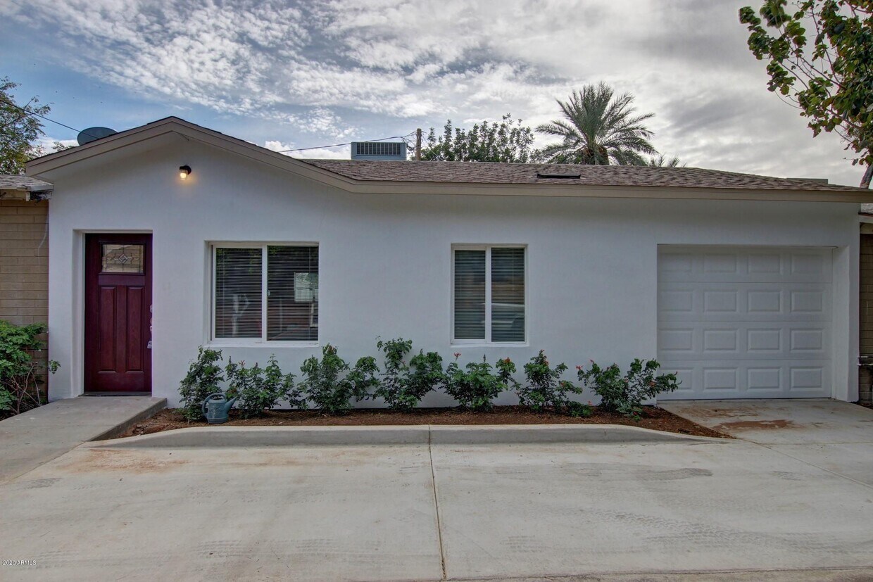 Primary Photo - 4515 N 44th St
