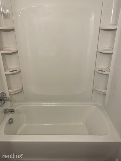 Foto del edificio - 2 br, 1 bath Duplex - 411 Lola Avenue A