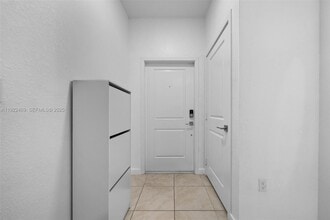 Building Photo - 757 SW 11th St