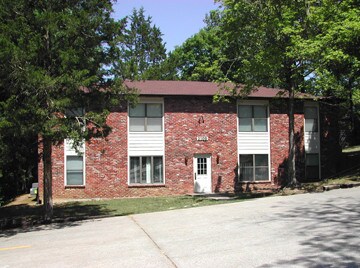 Primary Photo - 2109 Alpine Ct