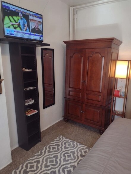 Foto del edificio - 5365 Hillcrest St