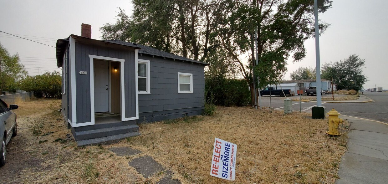 Primary Photo - Adorable 1 bed/1 bath home.