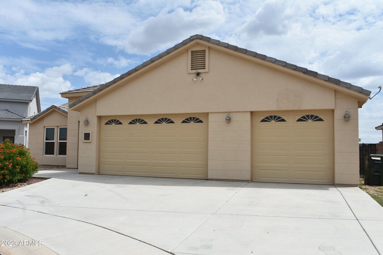 Foto principal - 5533 Desert Willow Loop