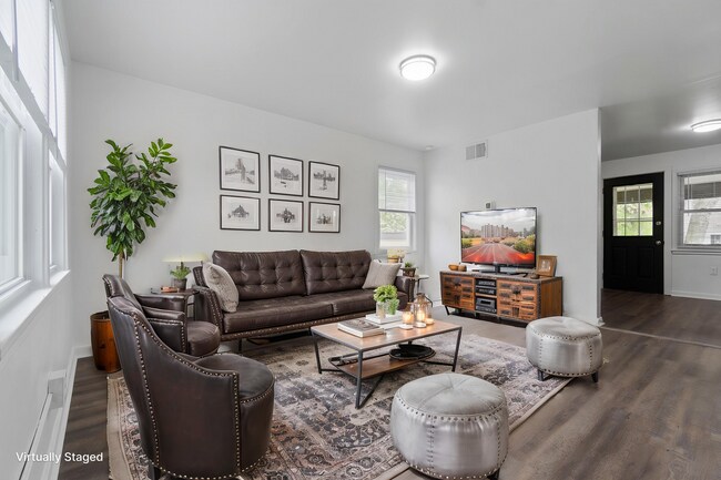 Foto del edificio - Now at $795: 2BR Townhouse at Scenic Hills Homes!