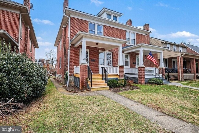 Building Photo - 144 Seminary Ave