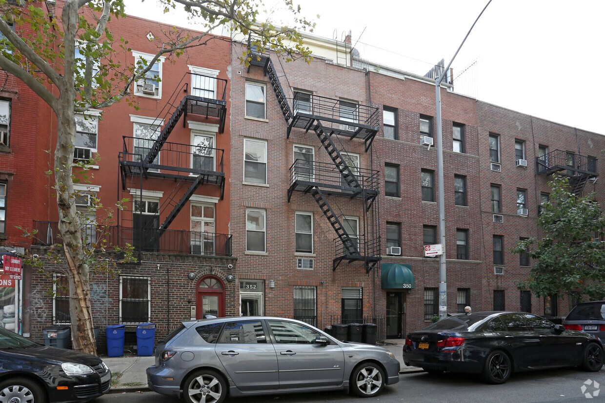 Primary Photo - 352 E 19th St