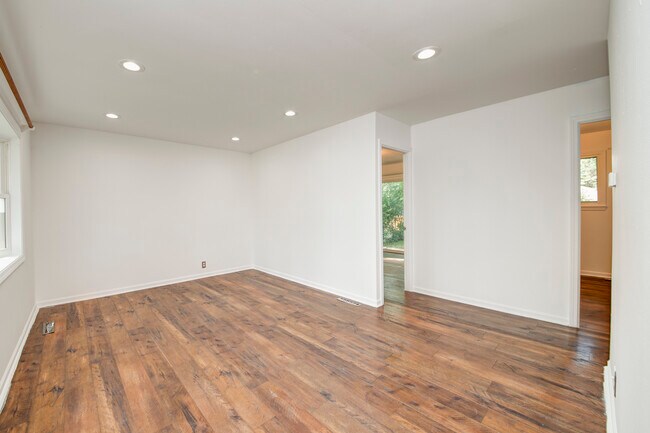 Foto del edificio - 112 Green Ln