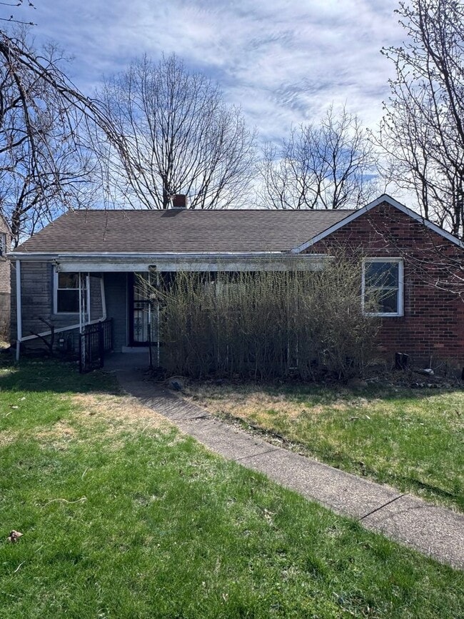 Building Photo - 150 Marshall Dr