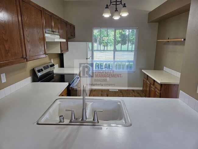 Foto del edificio - Check out this wonderful 3.0 bedroom, 2.0 ...