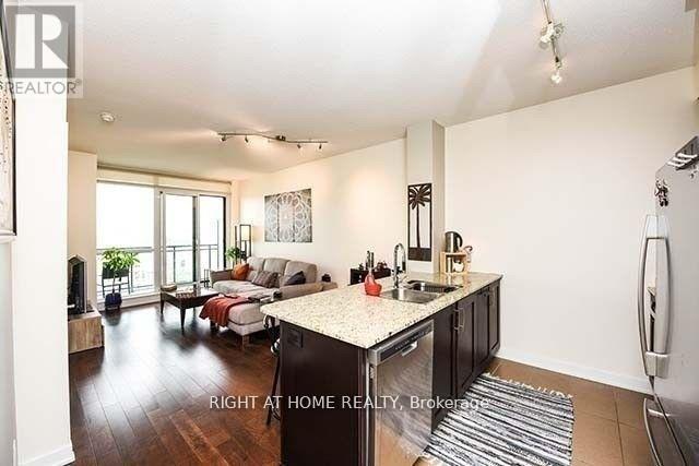 Photo du bâtiment - 4070 Confederation Pkwy