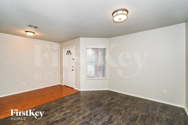 Building Photo - 5293 Chessie Cir