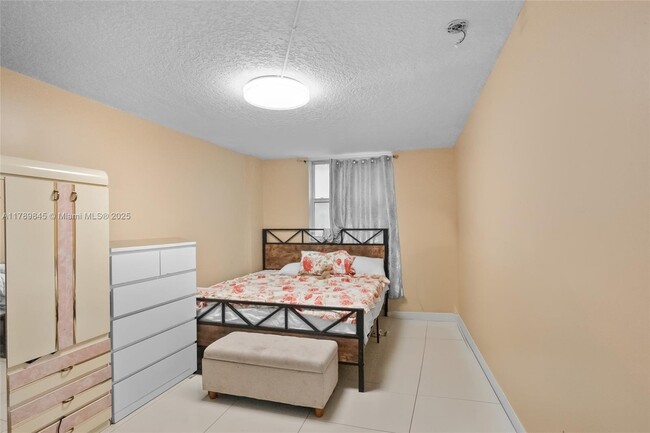 Foto del edificio - 104 SW 9th St