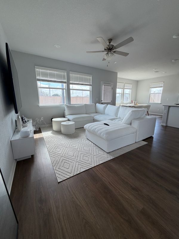 Foto del edificio - 6554 Marsh Ln