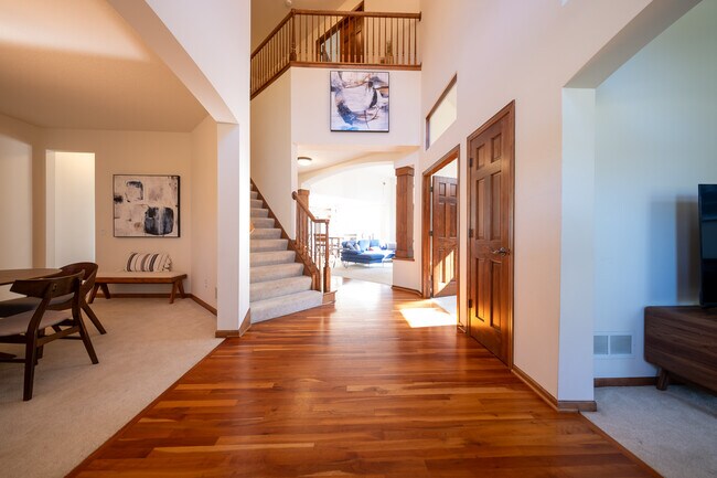 Building Photo - 4750 Merrimac Ct N