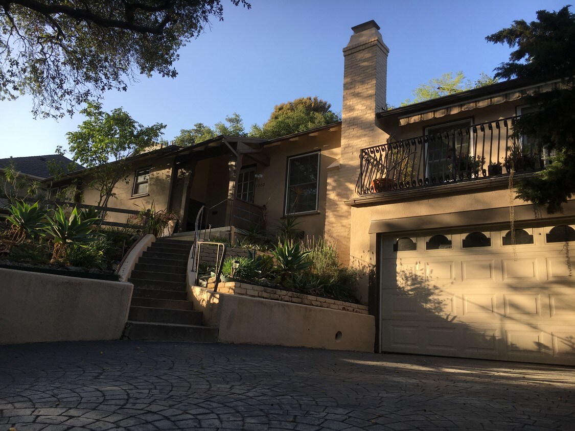 31 Houses Available for Rent in Glendale, CA