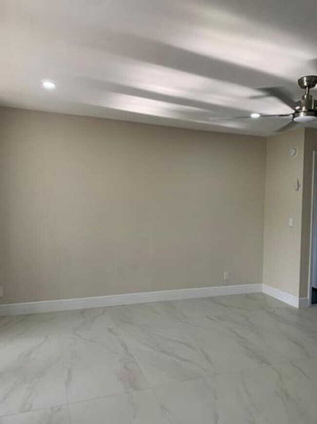 Foto del edificio - 22776 Neptune Rd