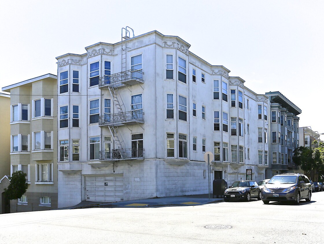 Primary Photo - 2801 Sacramento St