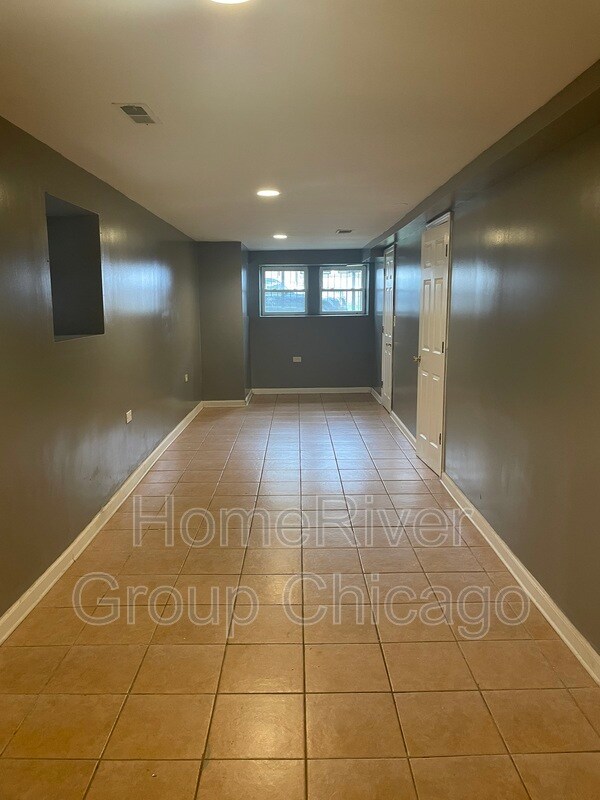 Building Photo - 3834 W Polk St