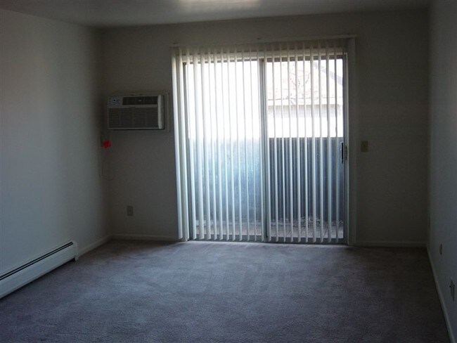 Building Photo - 2 br, 1 bath Apartment - 525 Seymour