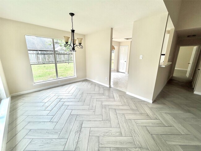 Foto del edificio - 16319 Chimneystone Dr