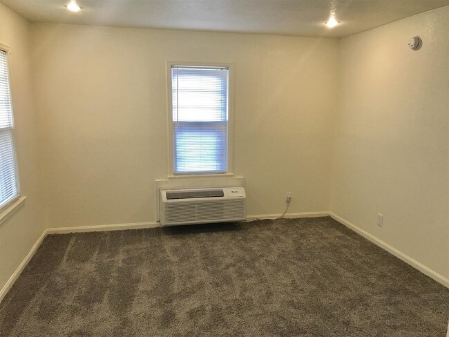 Foto del edificio - 849 S Terrace Dr