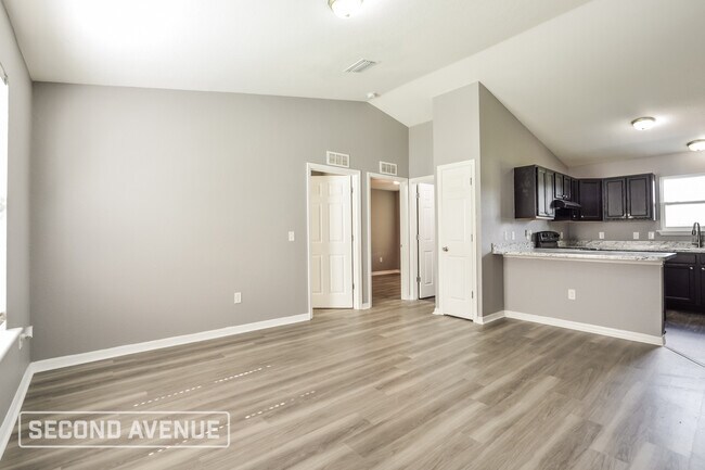 Building Photo - 49 Pine Trace Run