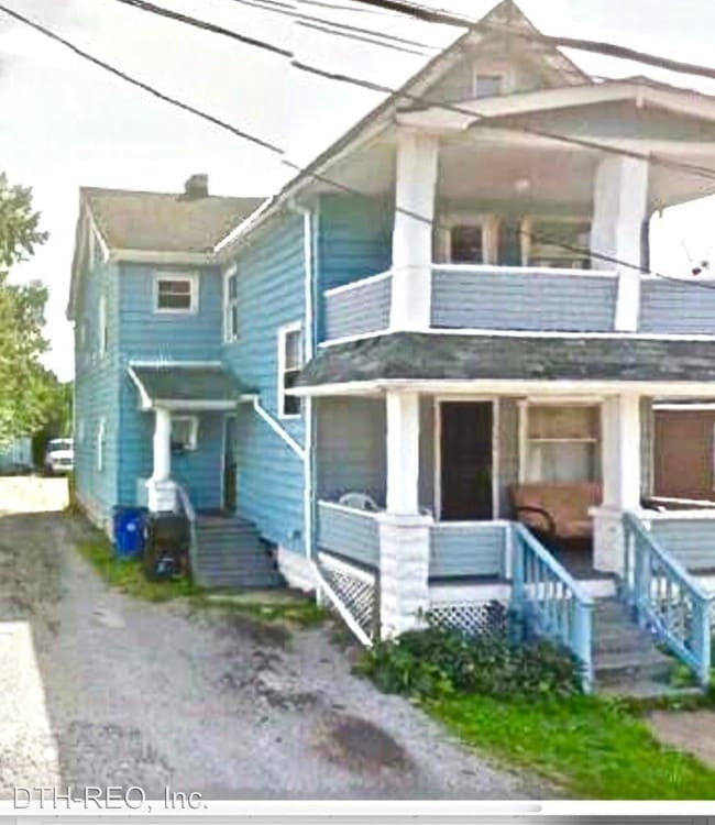 Building Photo - 4 br, 2 bath House - 9704  Reno Ave.