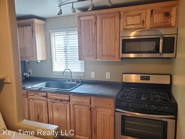Building Photo - 2 br, 2 bath House - 864 Palo Verde Drive