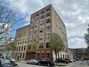 Building Photo - 1147 W Ohio St