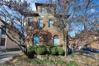Building Photo - 1355-1357-1357 Dennison Ave