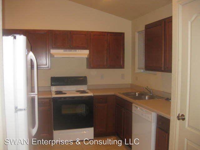 Building Photo - 855 S Kalispell Cir