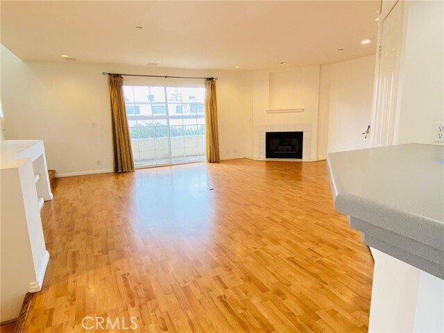 Foto del edificio - 1033 W Duarte Rd