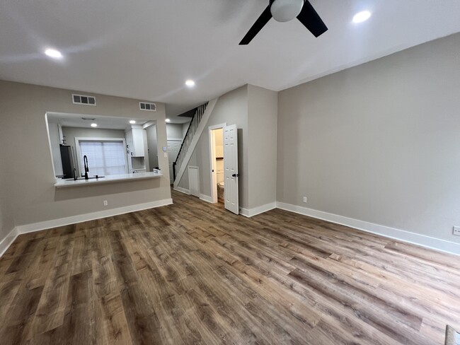 Building Photo - 3904 Rawlins St