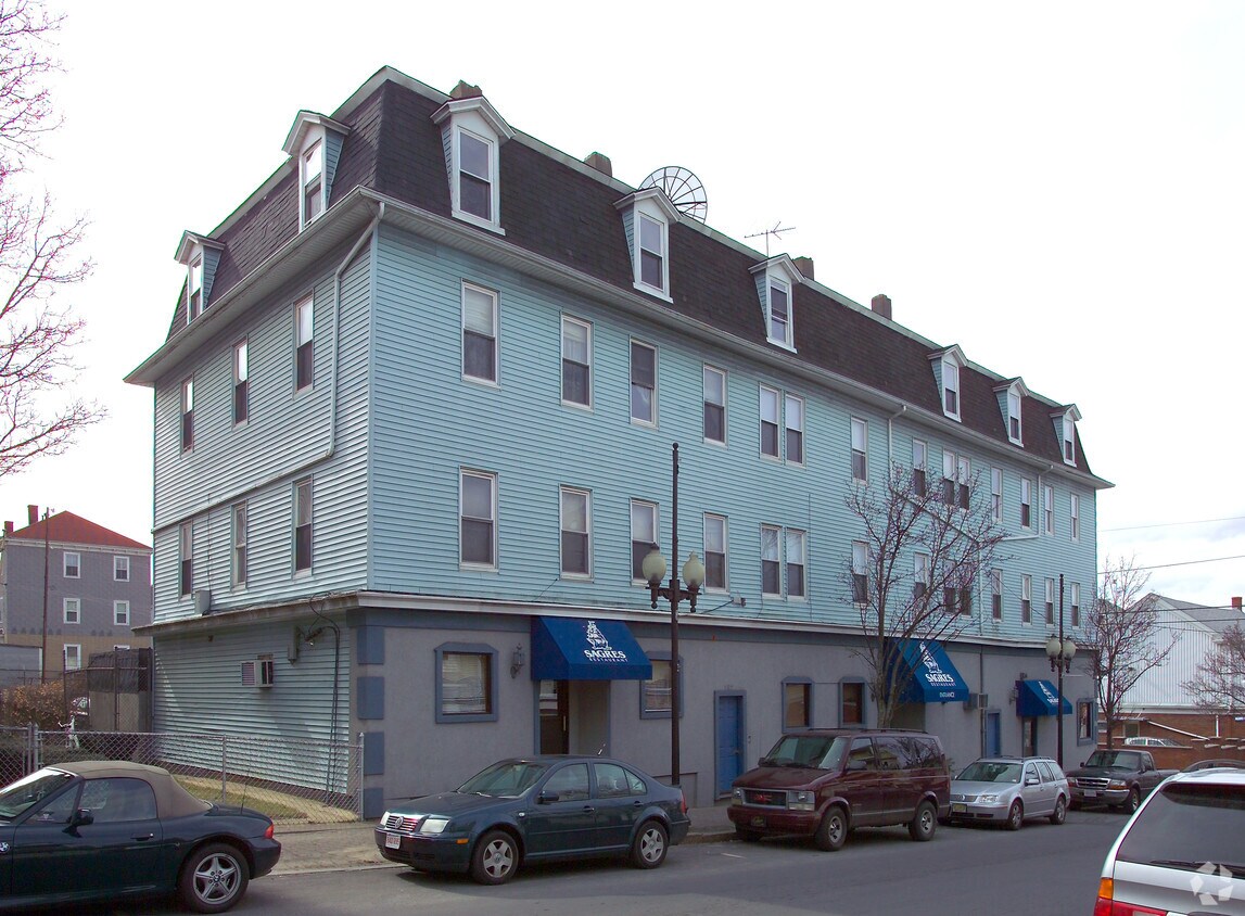 175 Columbia St, Fall River, MA 02721 Apartments 175 Columbia St Fall