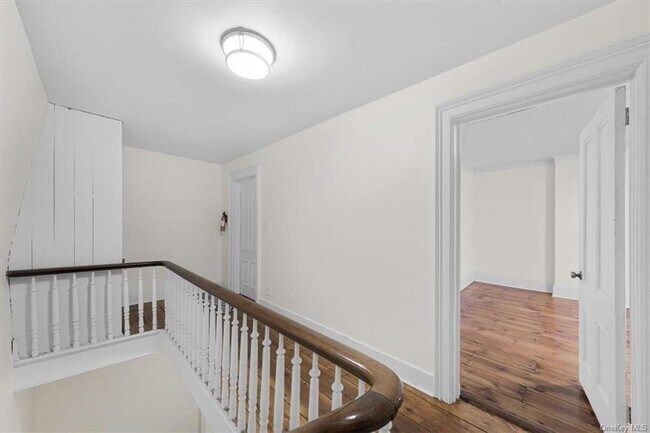Building Photo - 265 Grand St